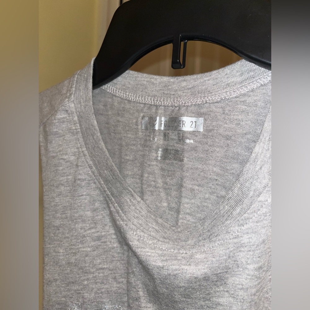 Women’s Forever21 Grey ‘Inspirational’ Muscle Shirt - **NEVER WORN** - Picture 5 of 6